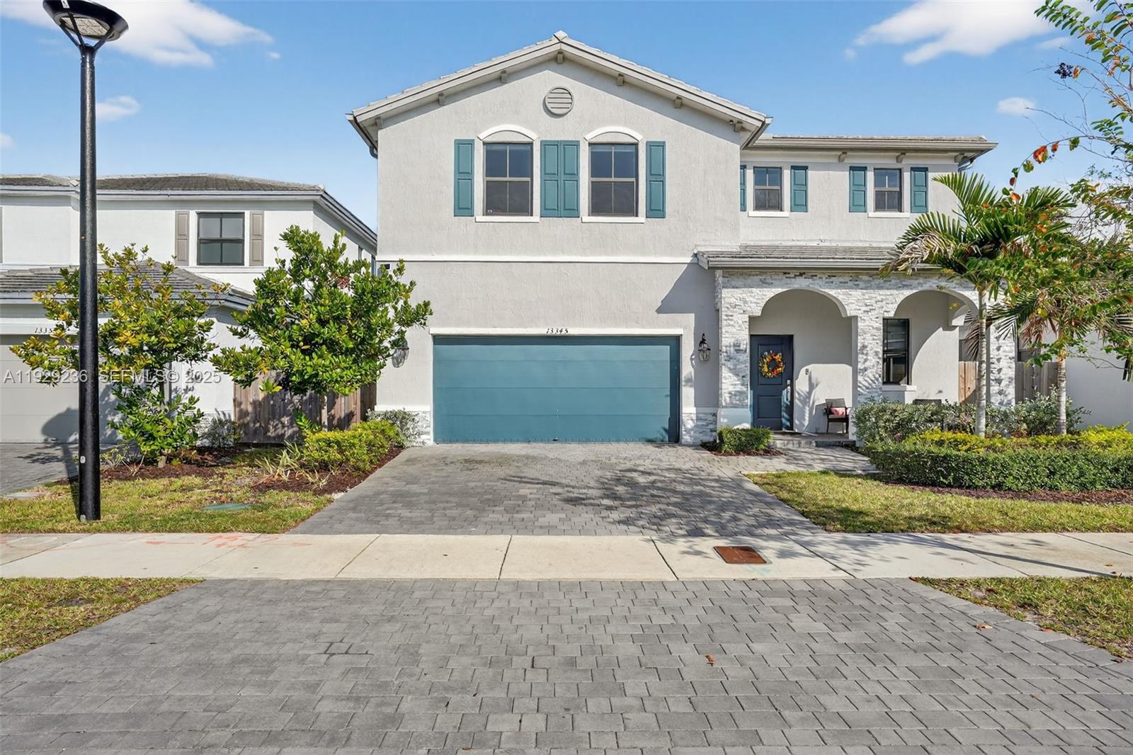 PINE ISLE - Residential