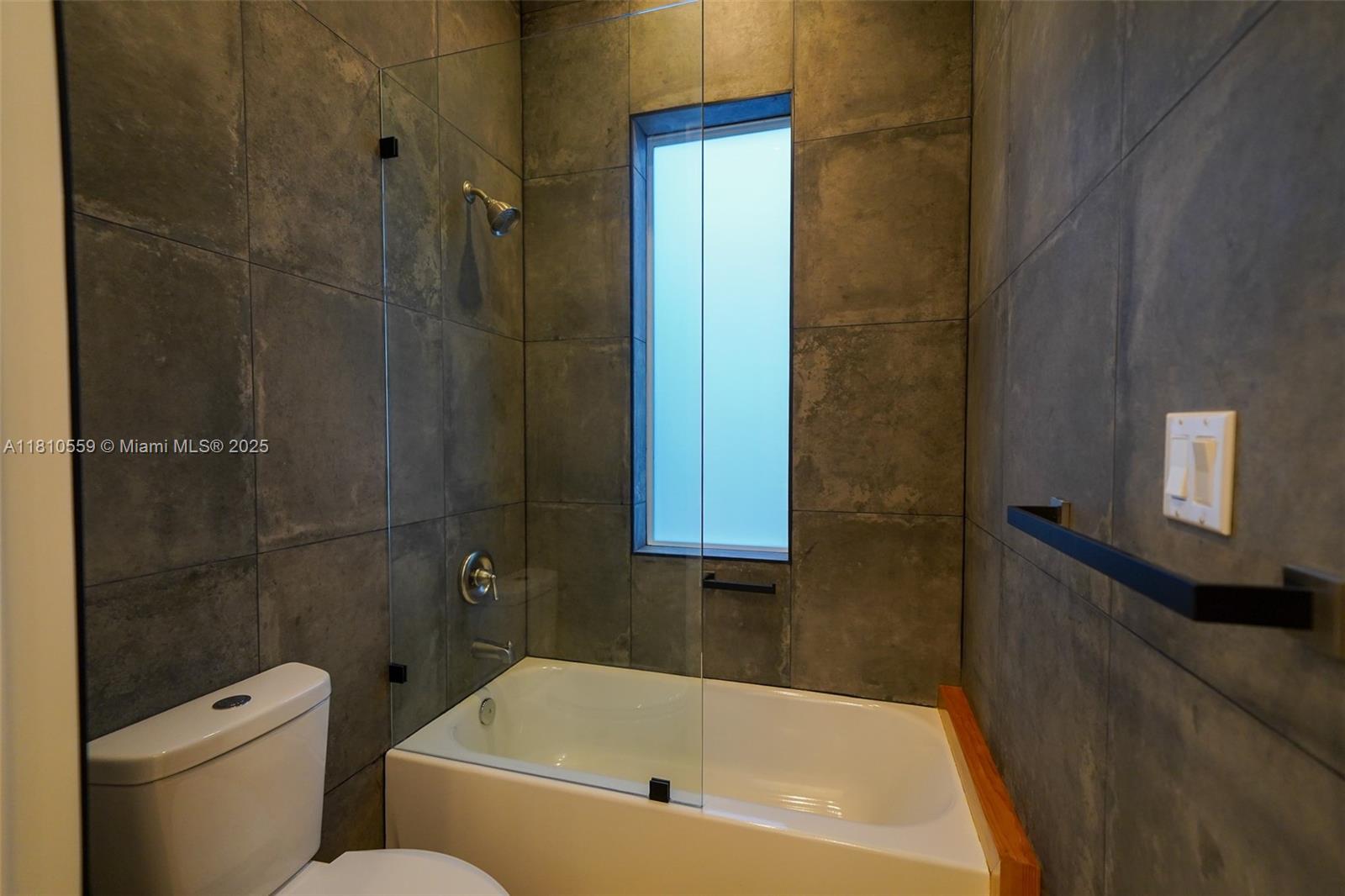 GLENROYAL SUB - Residential