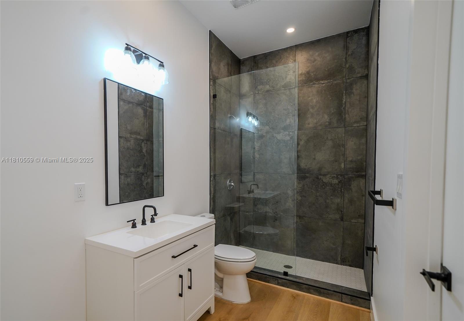 GLENROYAL SUB - Residential