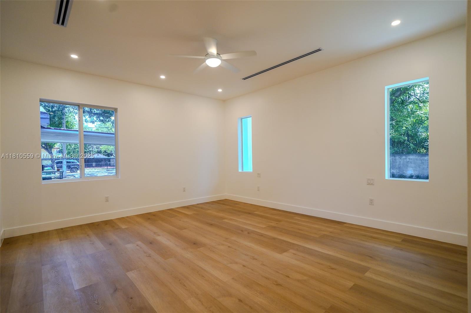 GLENROYAL SUB - Residential