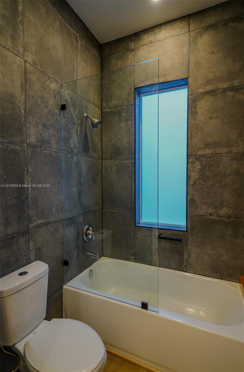 GLENROYAL SUB - Residential