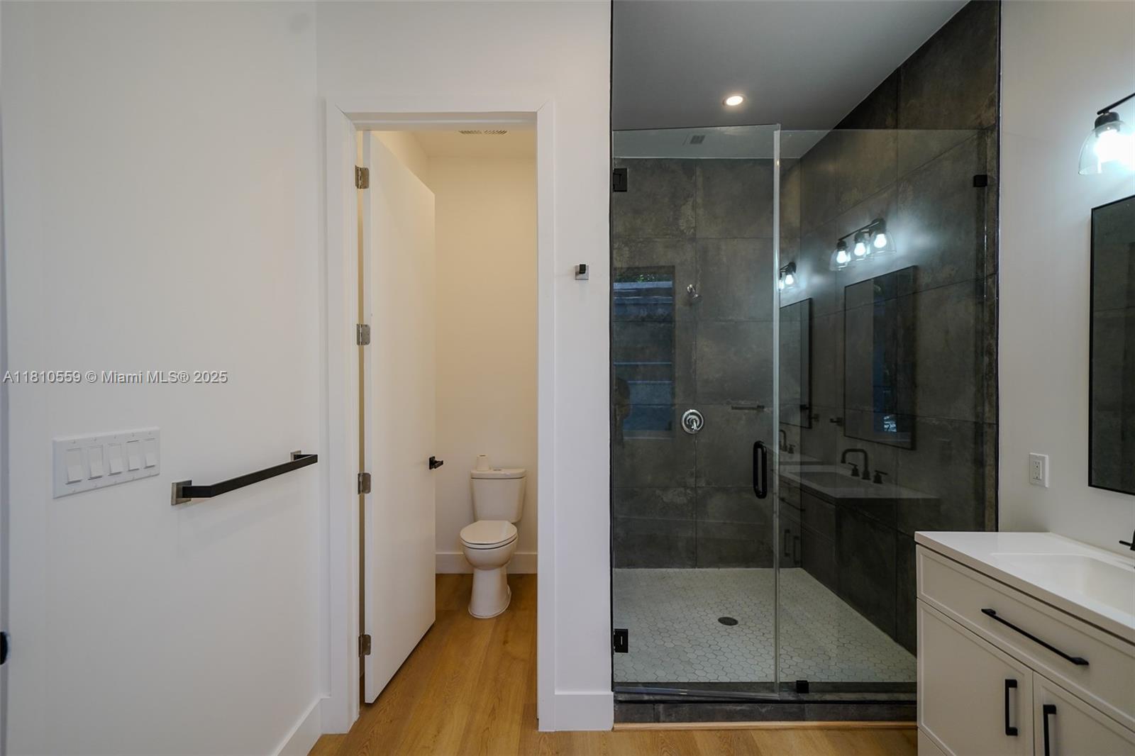 GLENROYAL SUB - Residential