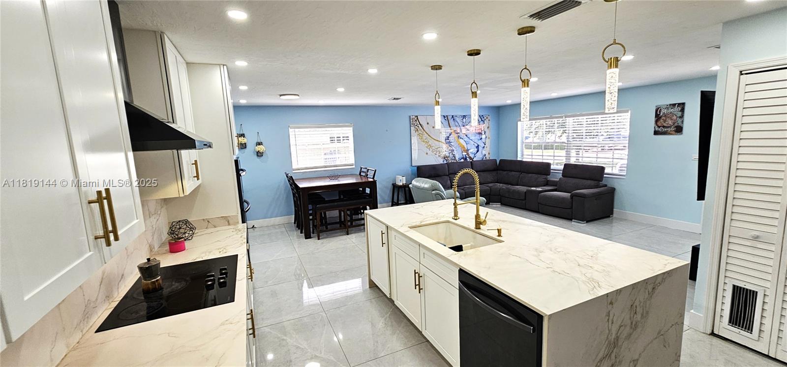 9770 SW 13th Ter
