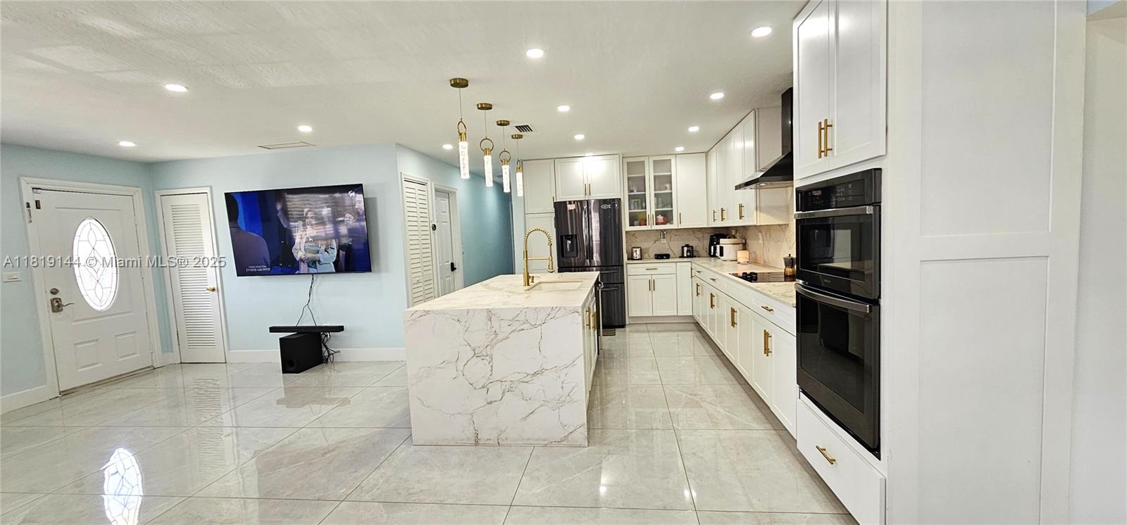 9770 SW 13th Ter