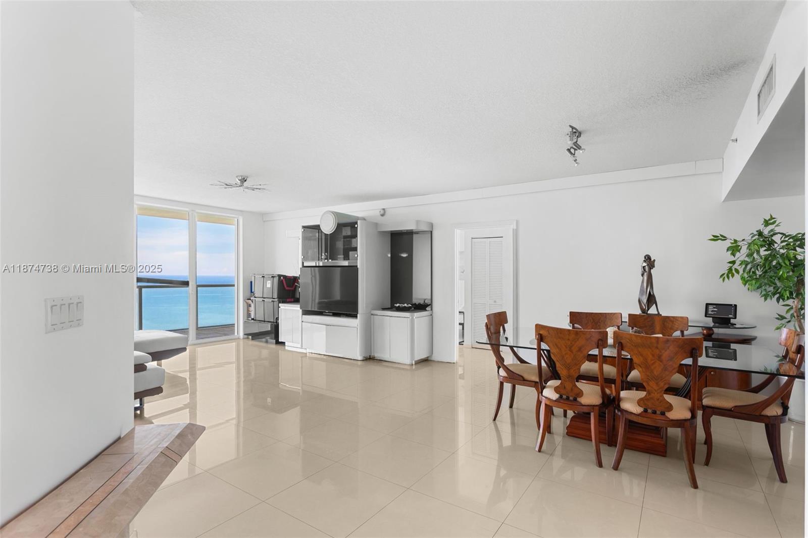16699 Collins Ave 3402