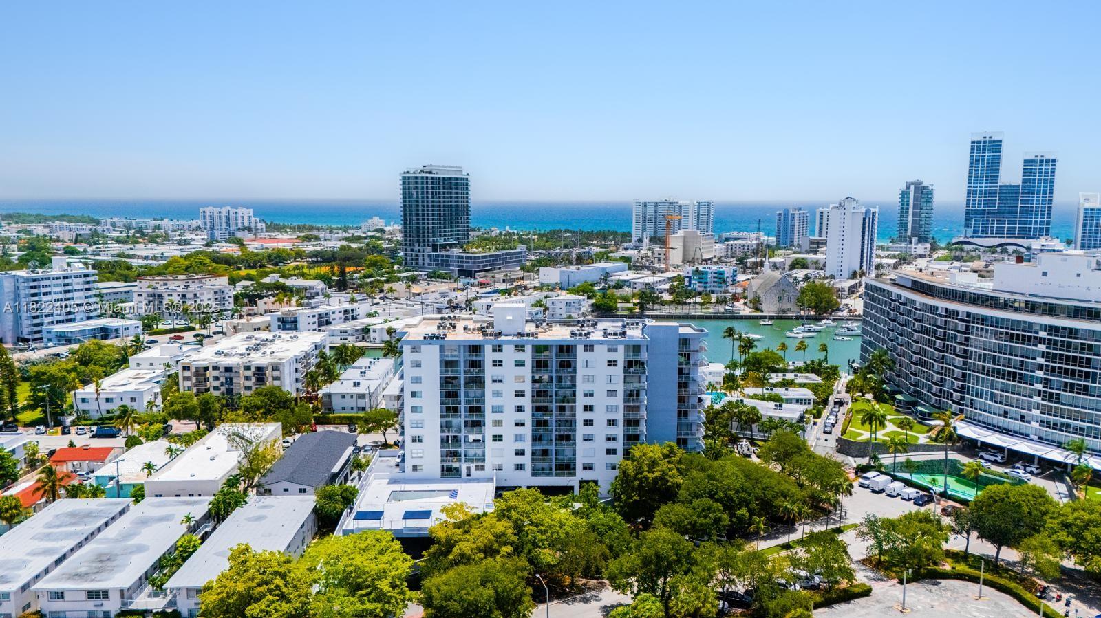 STANTON HOUSE CONDO - Residential