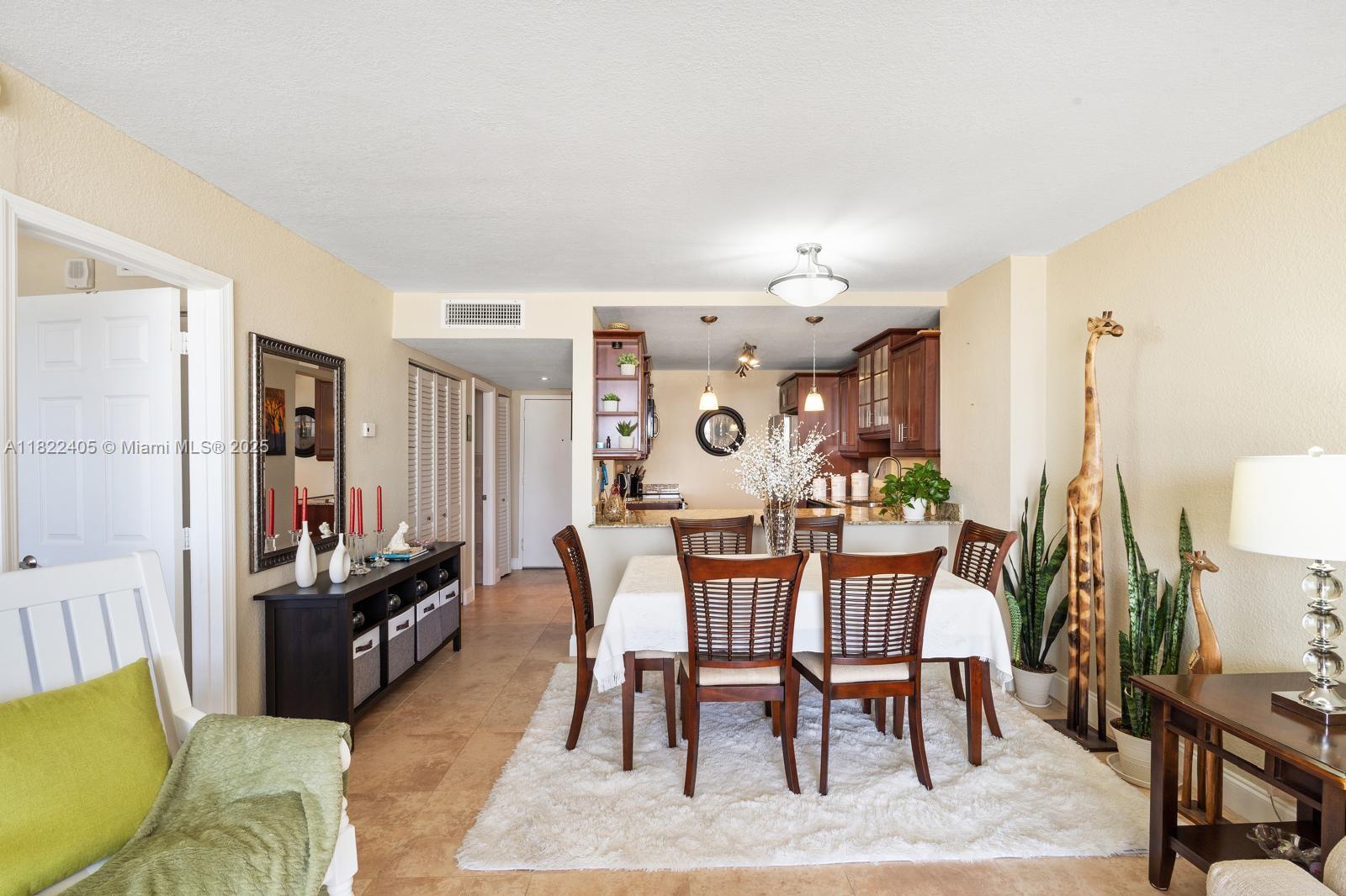 STANTON HOUSE CONDO - Residential