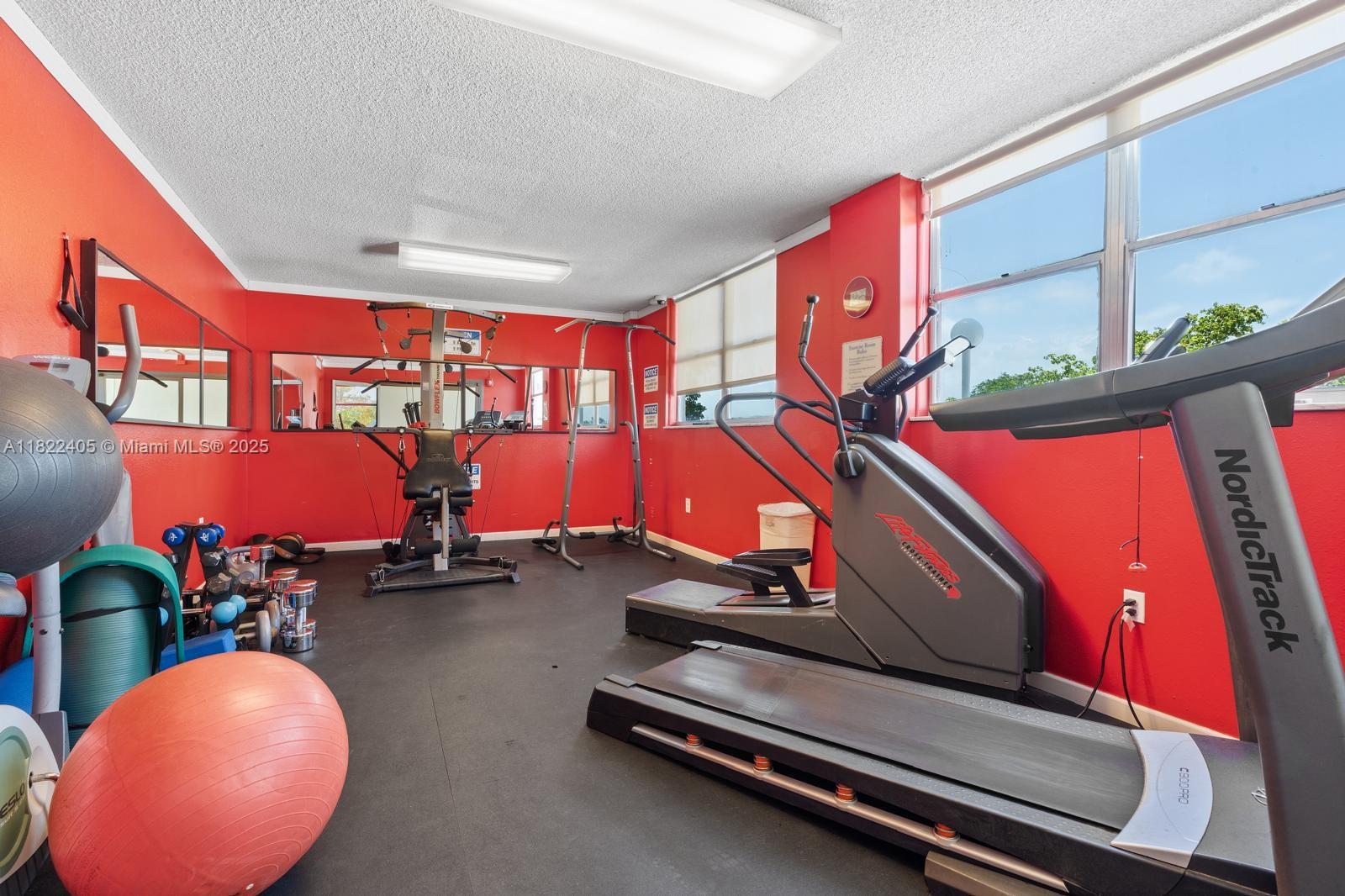 STANTON HOUSE CONDO - Residential