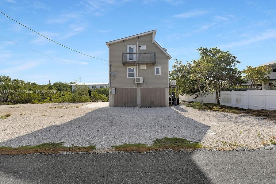 VACATION HARBOR - Residential