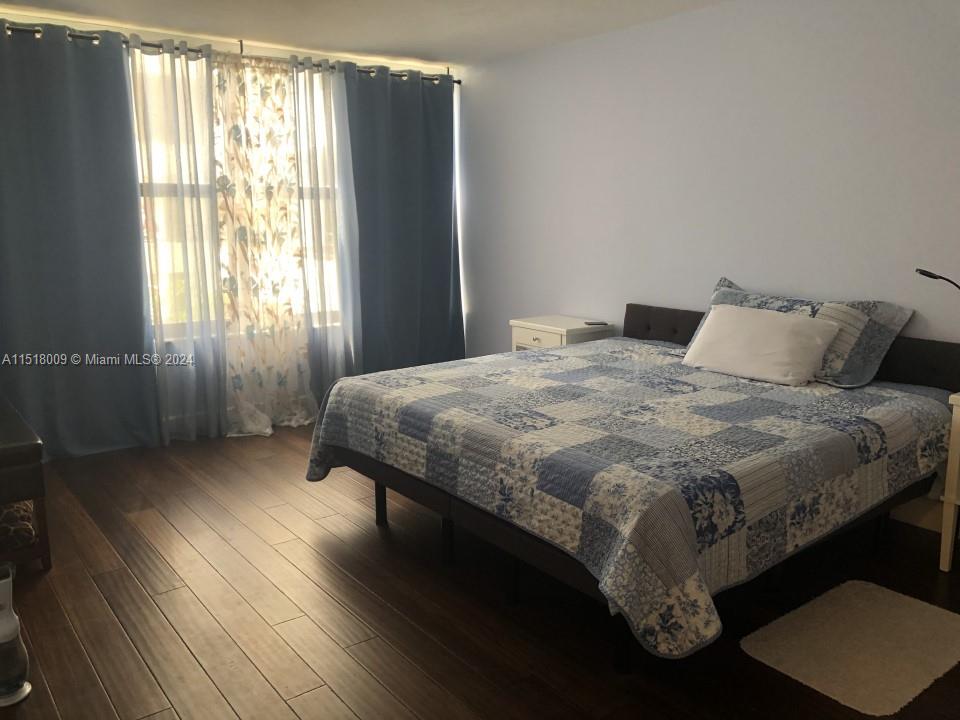 OLYMPUS CONDO PHASE - Residential