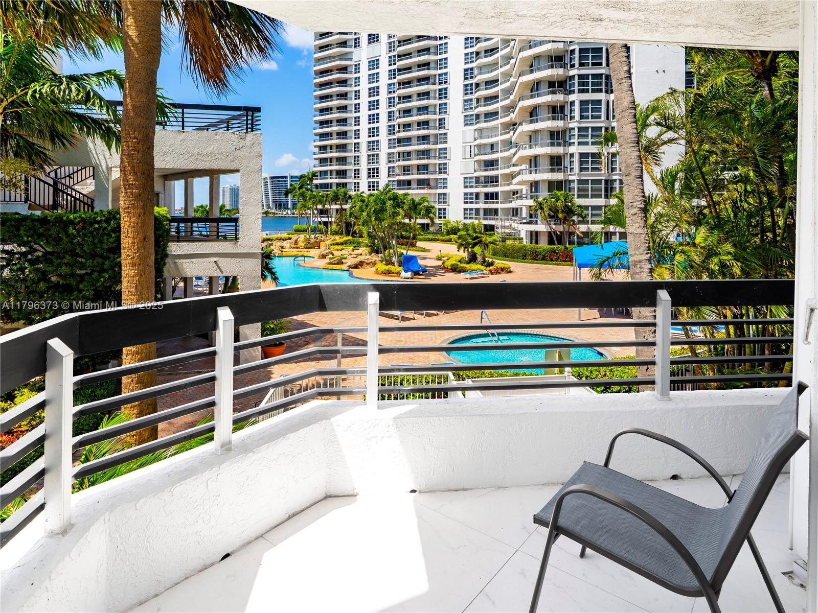 MYSTIC POINTE CONDO NO TW - Residential