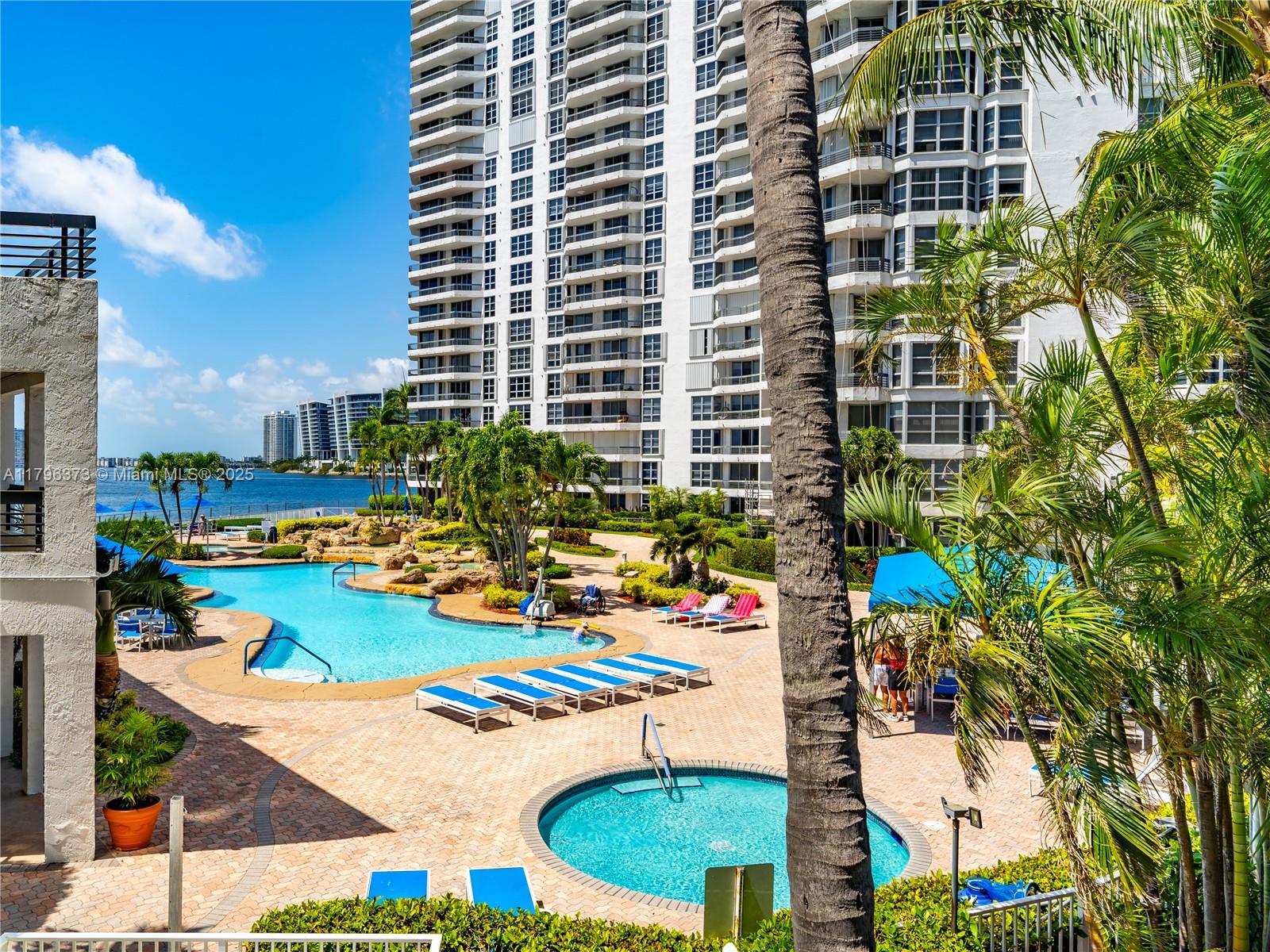 MYSTIC POINTE CONDO NO TW - Residential