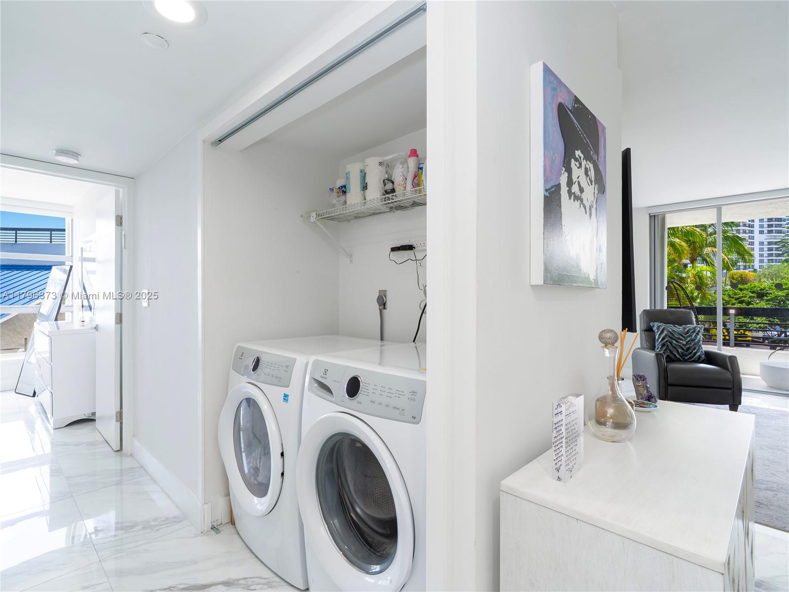 MYSTIC POINTE CONDO NO TW - Residential