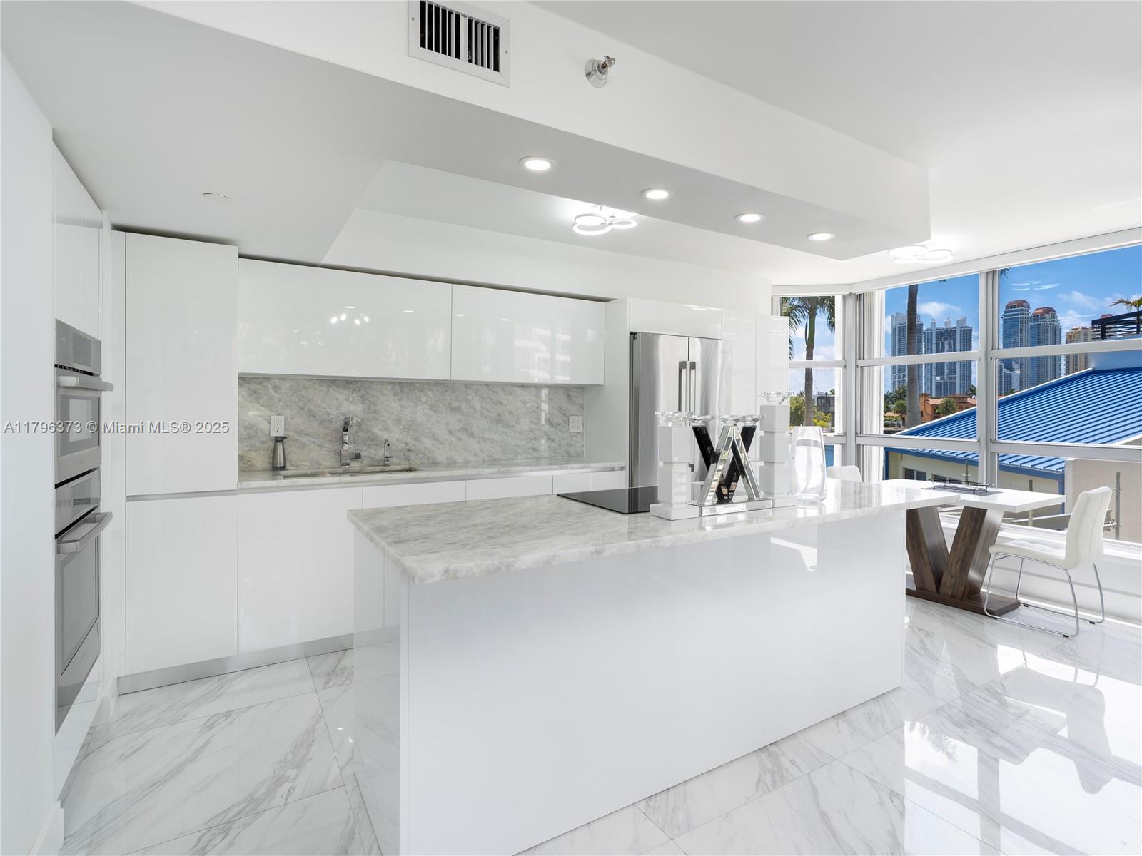 MYSTIC POINTE CONDO NO TW - Residential