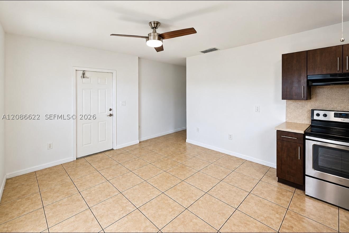 13 S Royal Poinciana Blvd 20