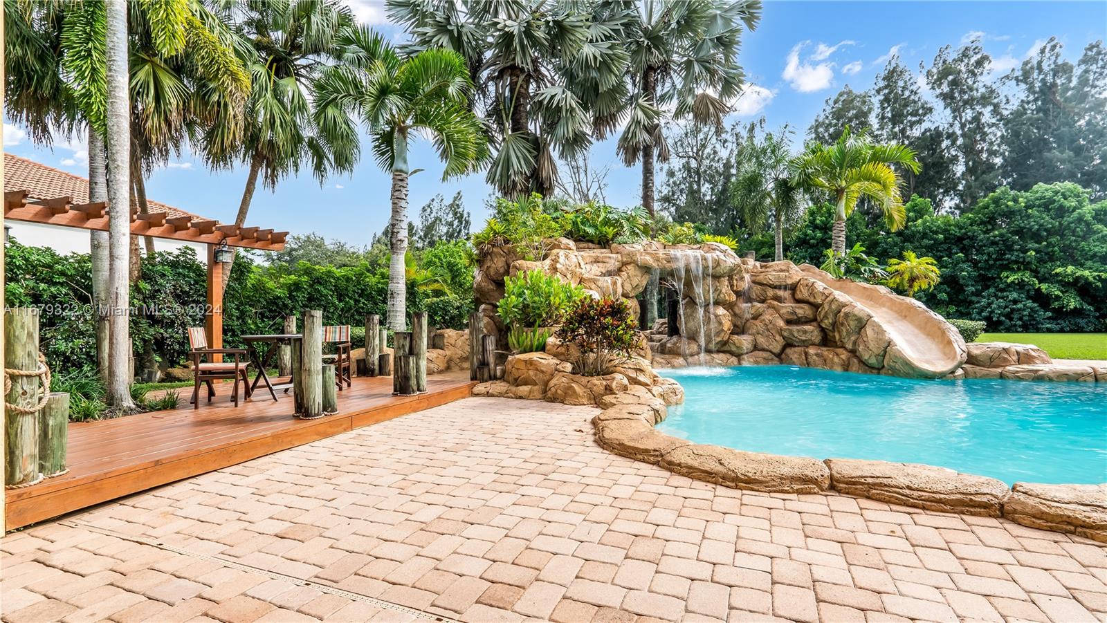 KAPOK GROVE ESTATES - Residential