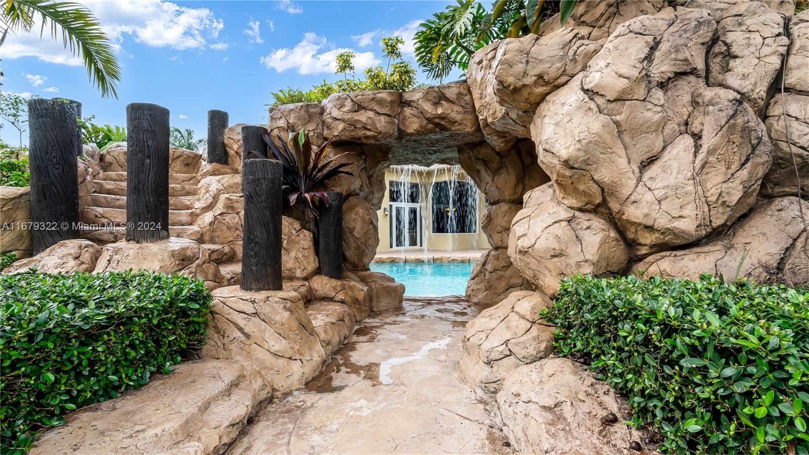 KAPOK GROVE ESTATES - Residential