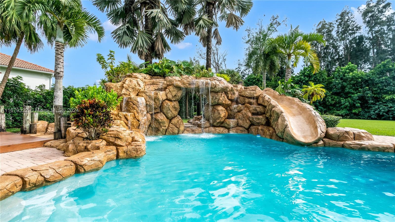 KAPOK GROVE ESTATES - Residential