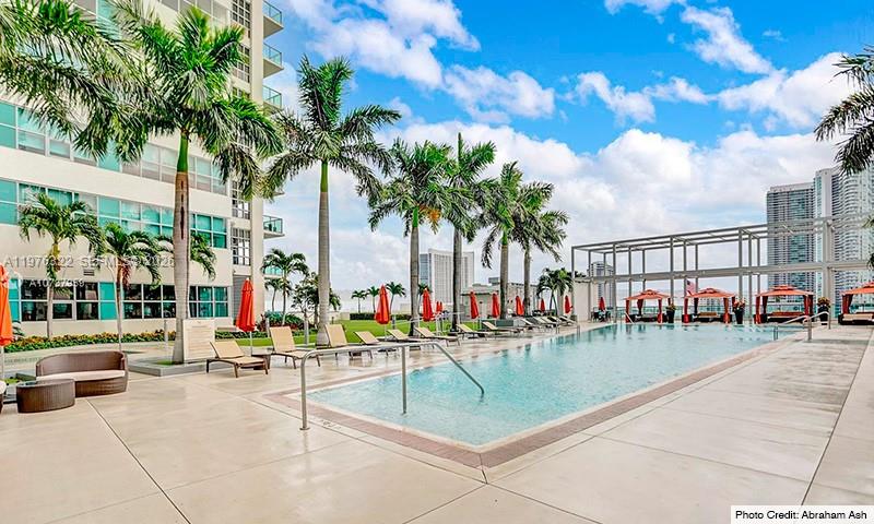 FOUR MIDTOWN MIAMI CONDO - Residential