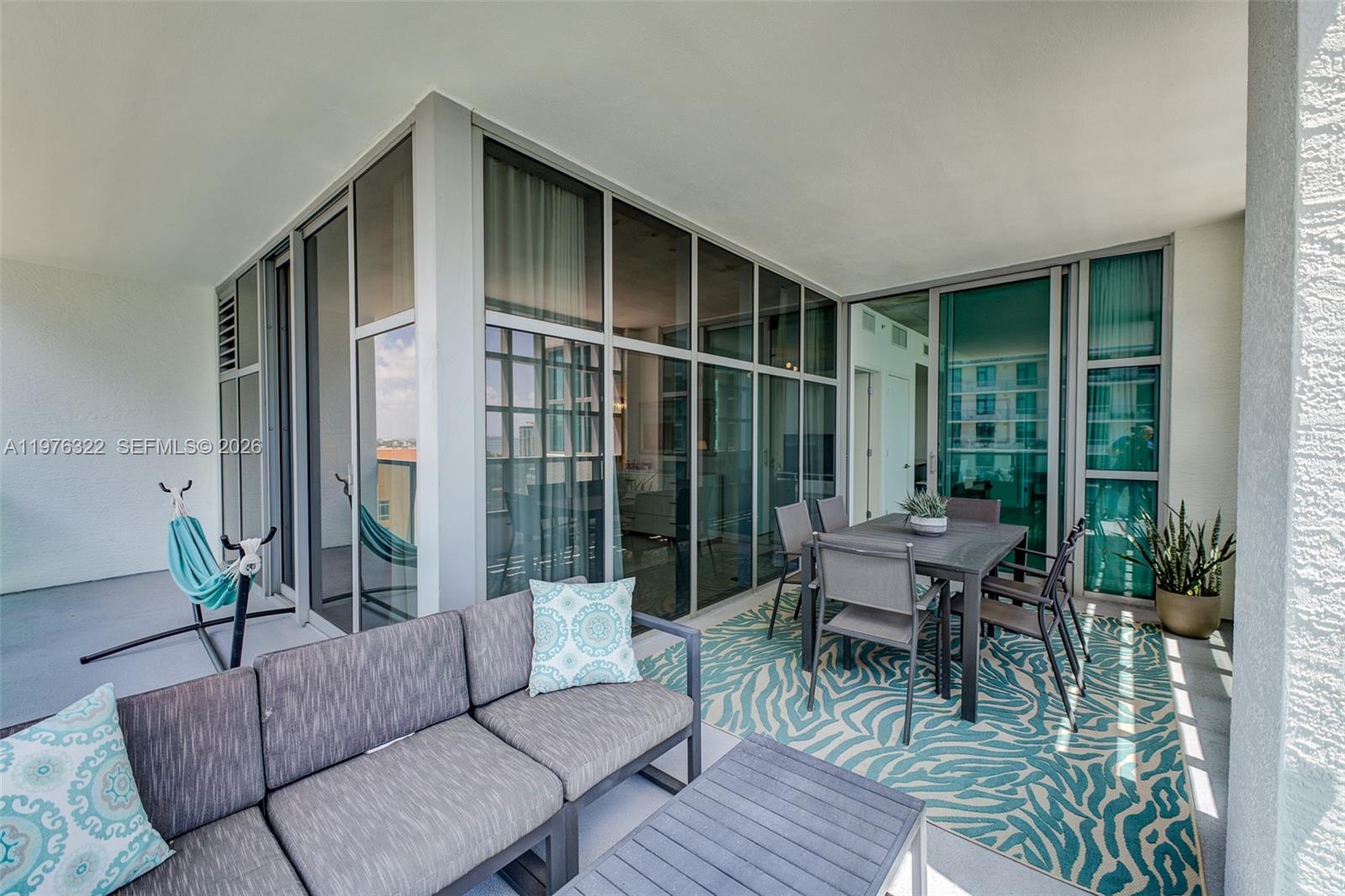 3301 NE 1st Ave H1402