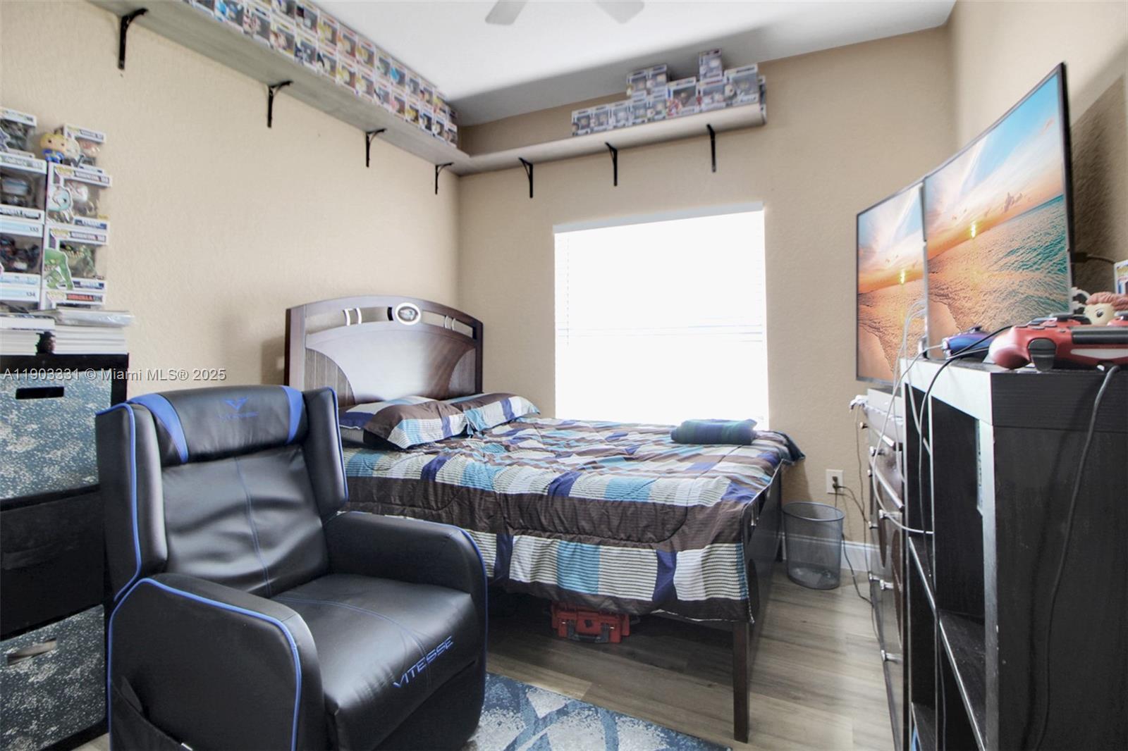 POD 12 AT MONARCH LAKES - Residential