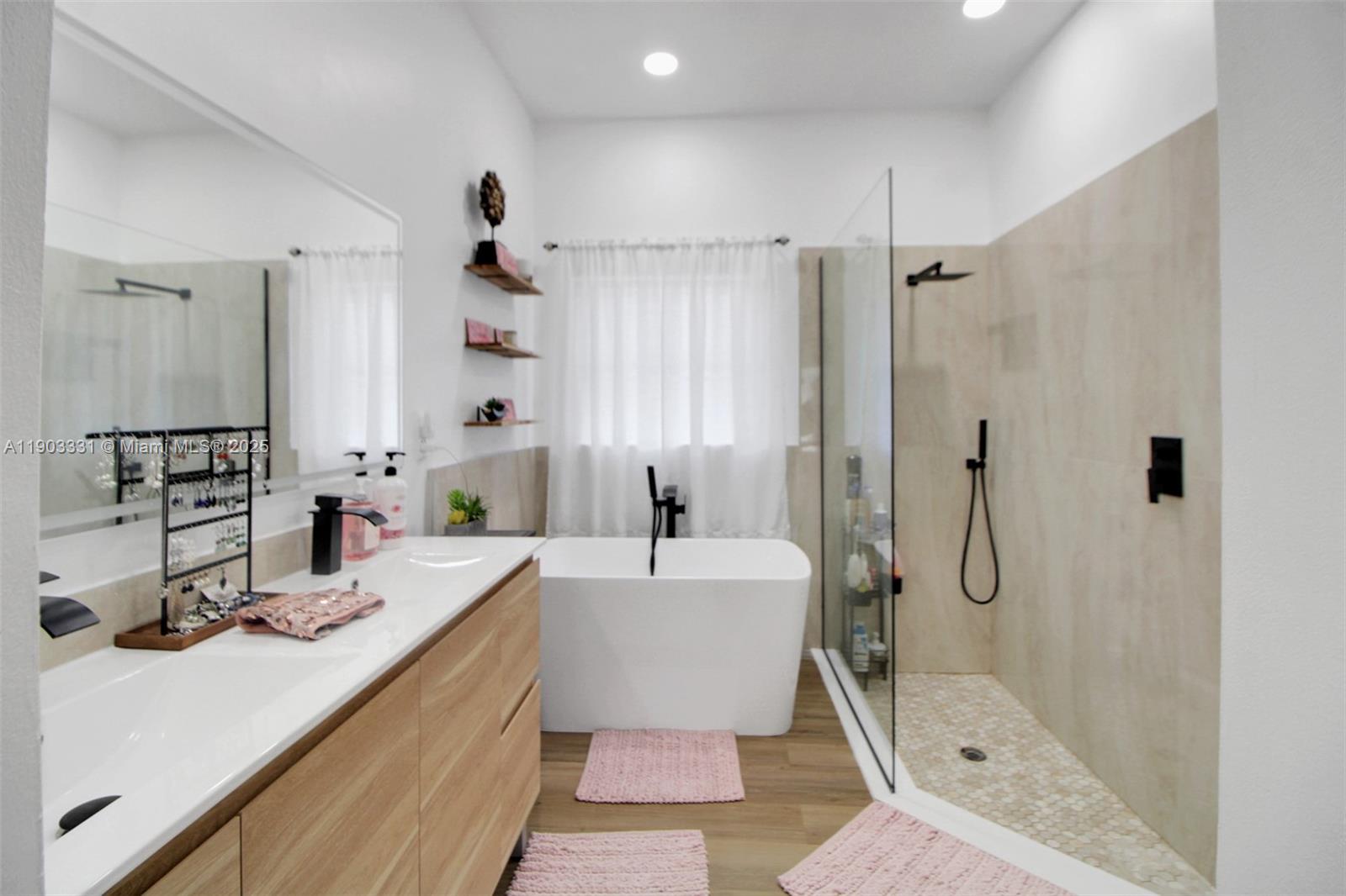 POD 12 AT MONARCH LAKES - Residential