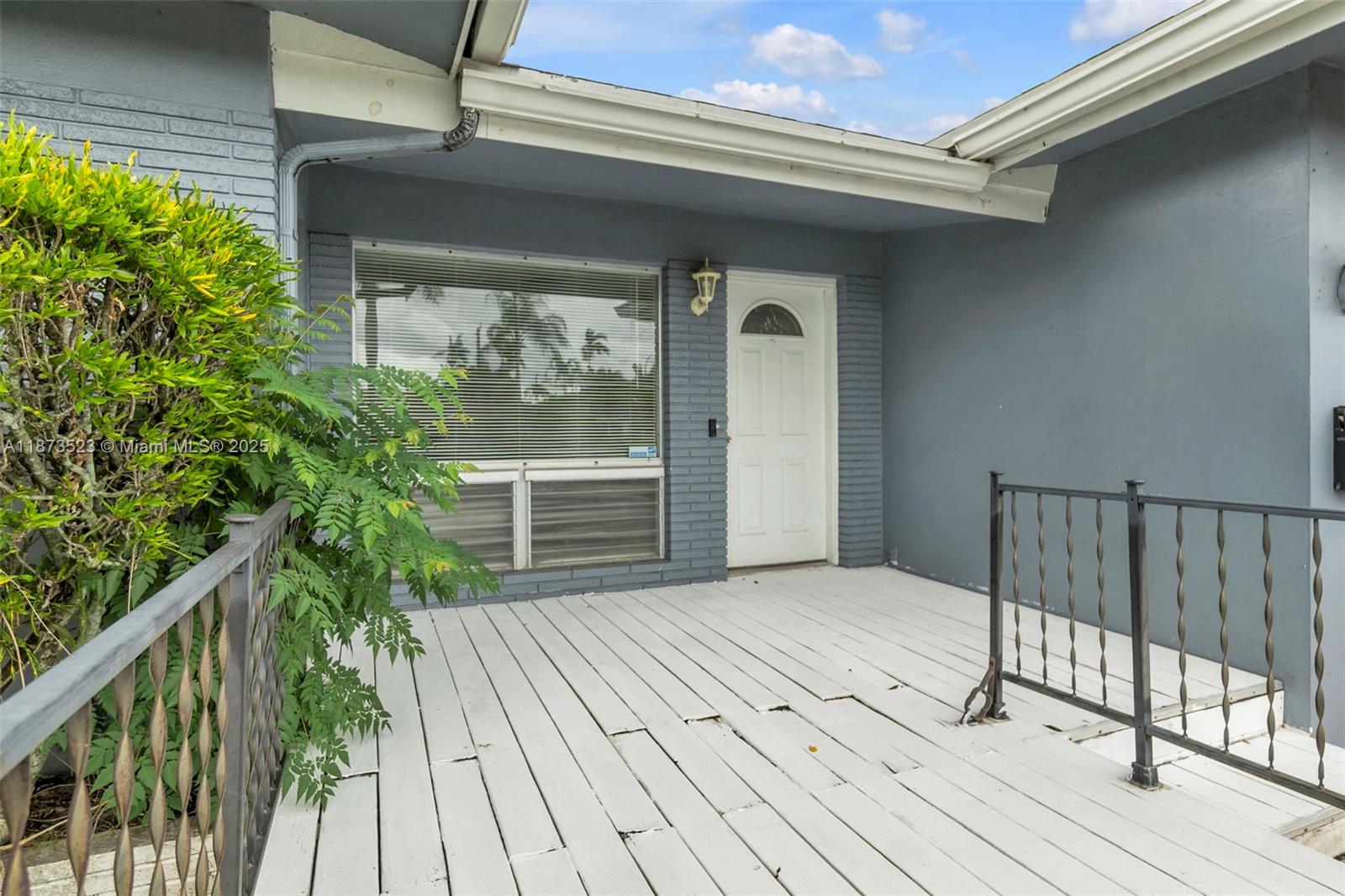 NORTH ANDREWS GARDENS FIR - Residential