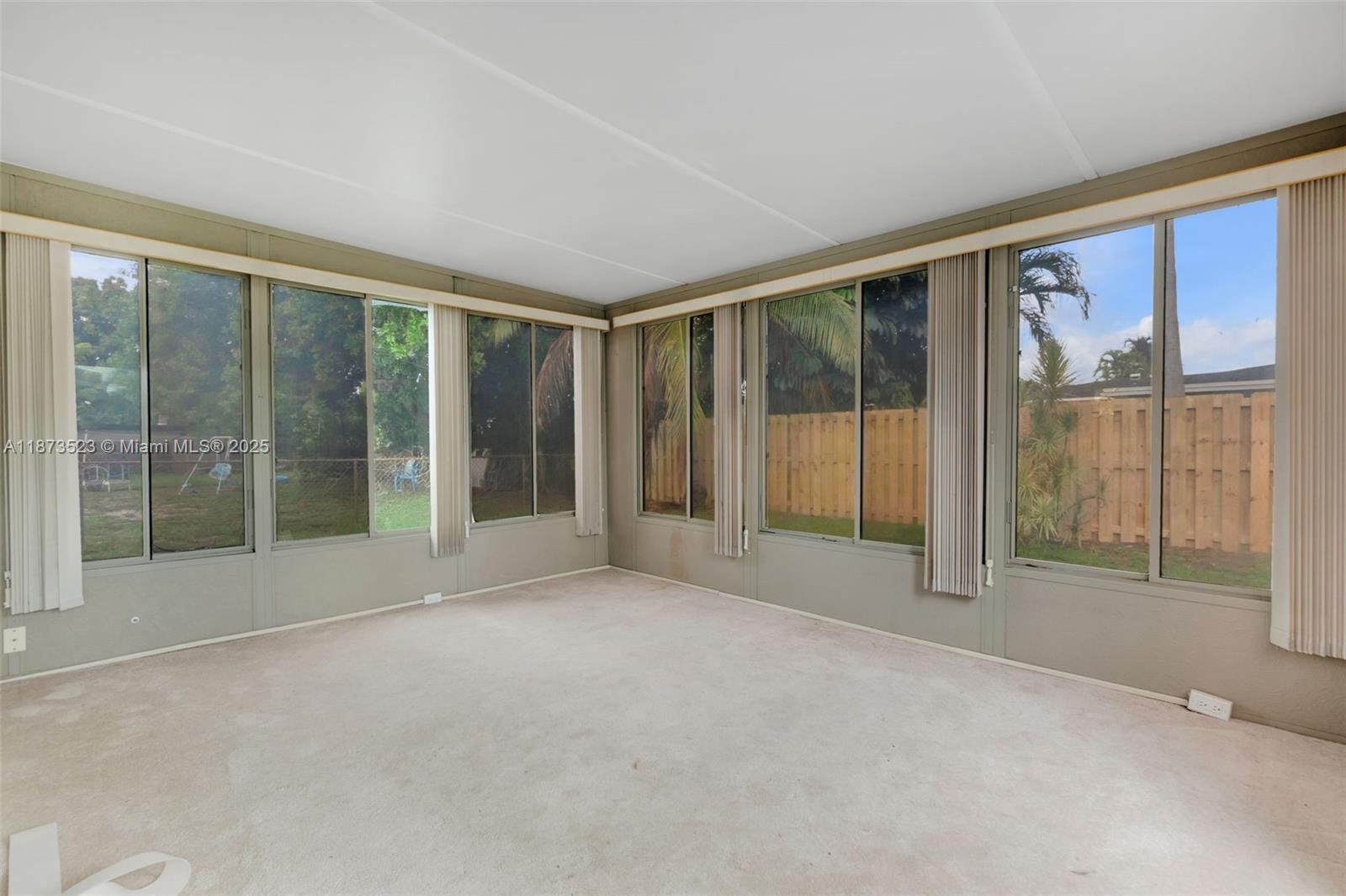 NORTH ANDREWS GARDENS FIR - Residential