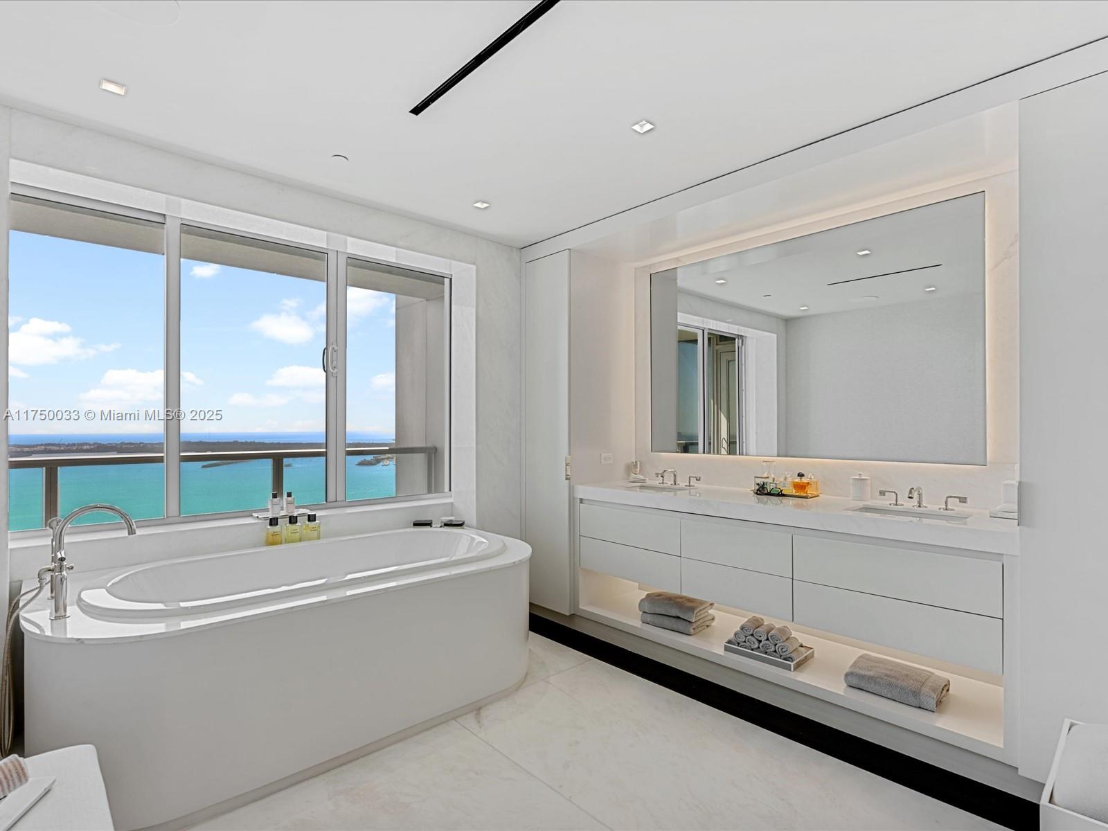 MILLENNIUM TOWER RESIDENC - Residential