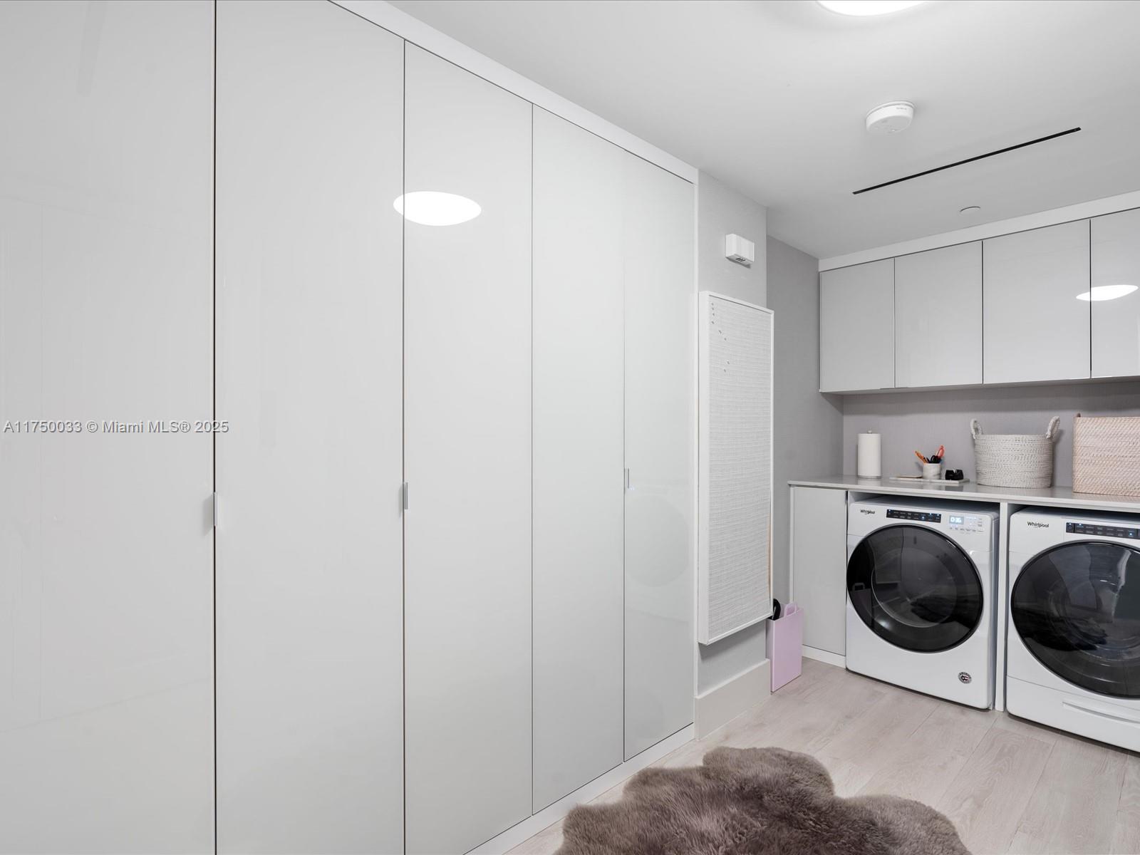 MILLENNIUM TOWER RESIDENC - Residential