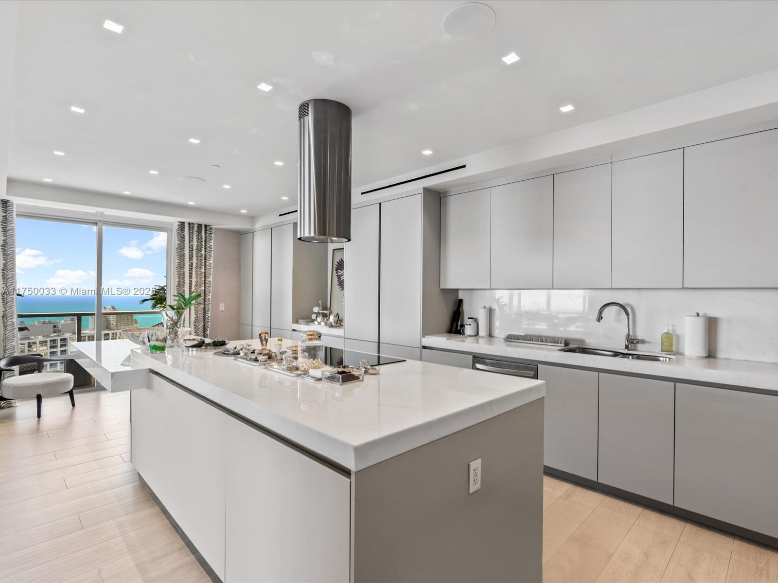 MILLENNIUM TOWER RESIDENC - Residential