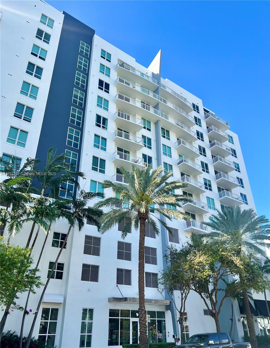 UPTOWN LOFTS CONDO - Residential