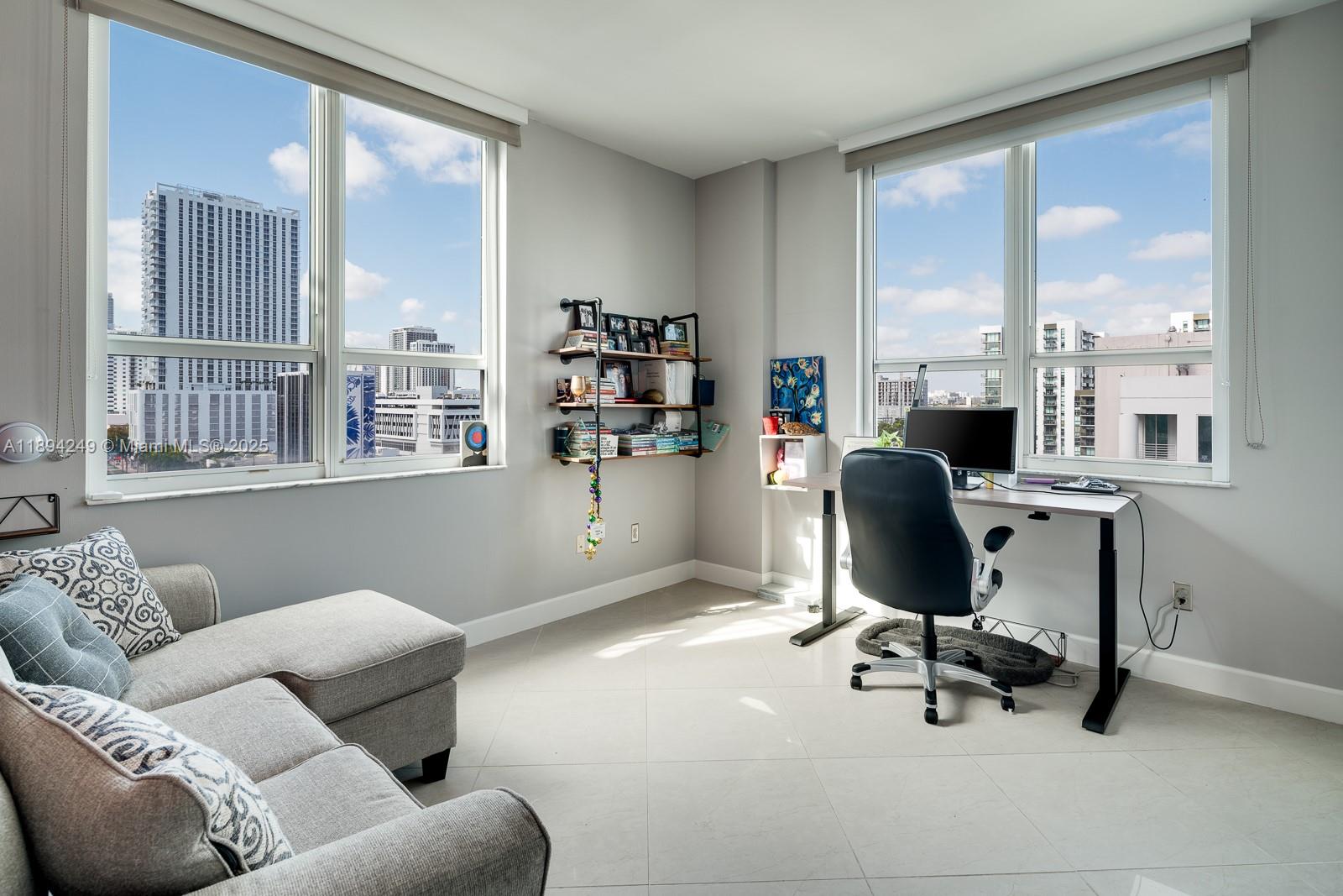 UPTOWN LOFTS CONDO - Residential