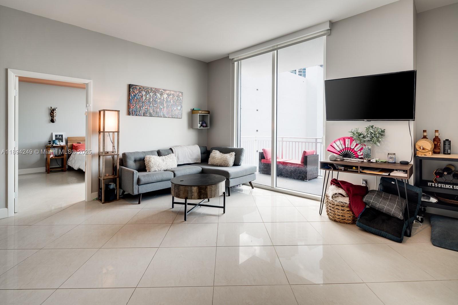 UPTOWN LOFTS CONDO - Residential