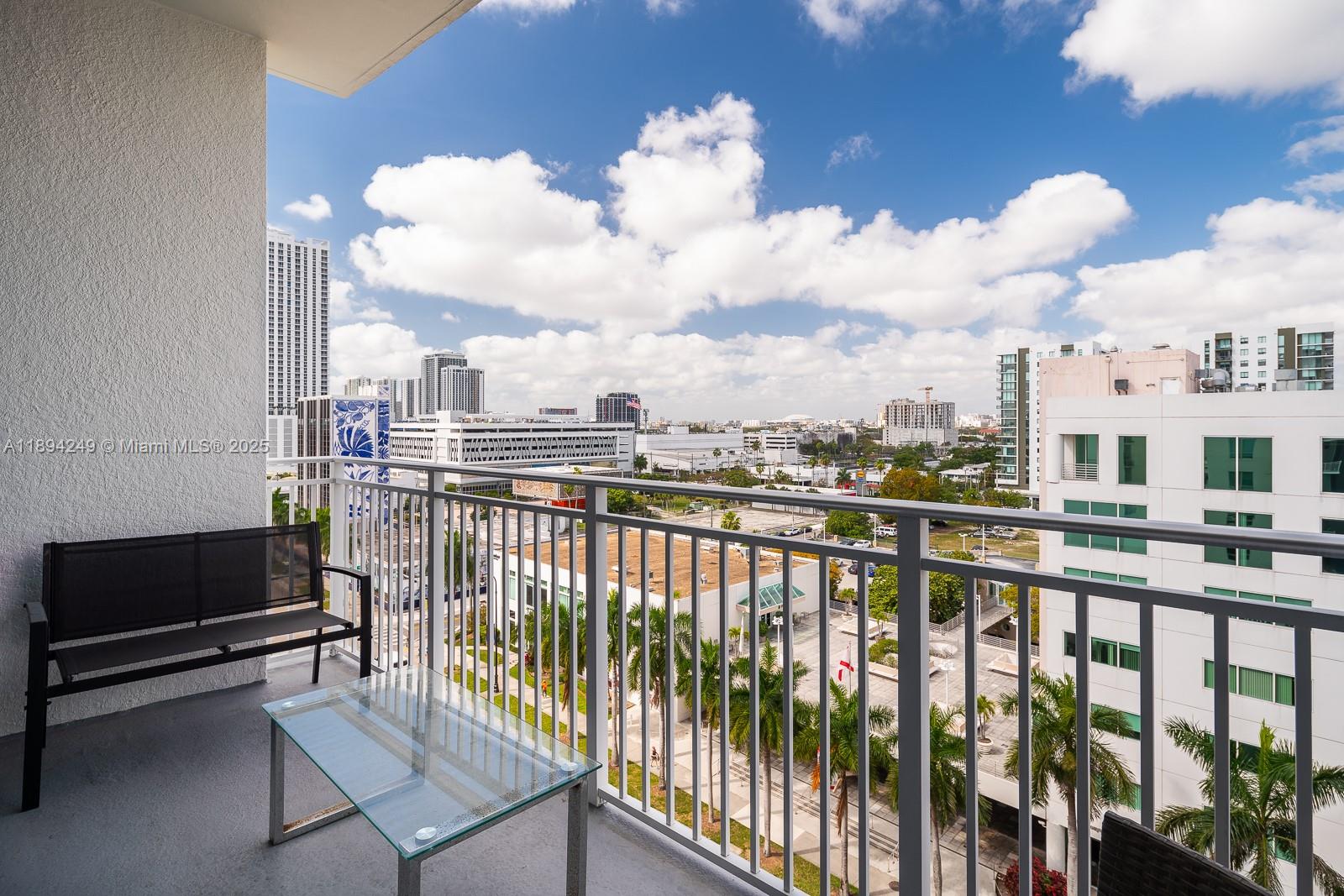 UPTOWN LOFTS CONDO - Residential