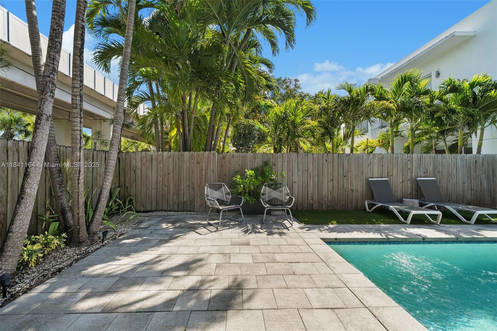 3567 SW 1st Ave 3567