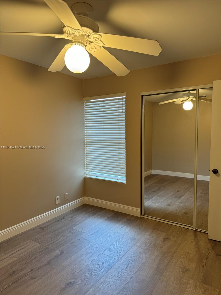 COUNTRY ISLES - Residential Lease