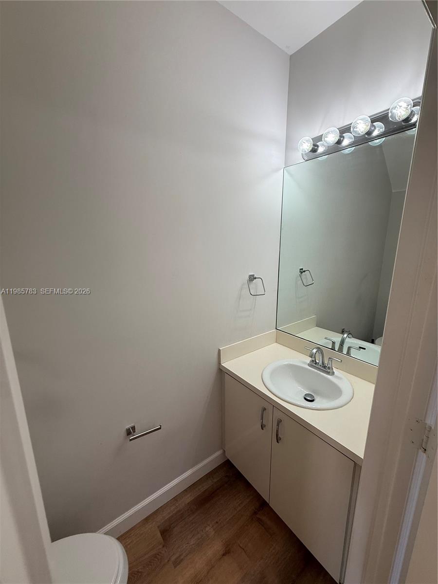 HAMPTON PLACE CONDO - Residential Lease