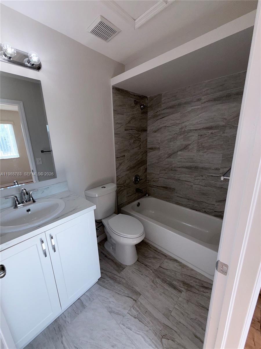 HAMPTON PLACE CONDO - Residential Lease