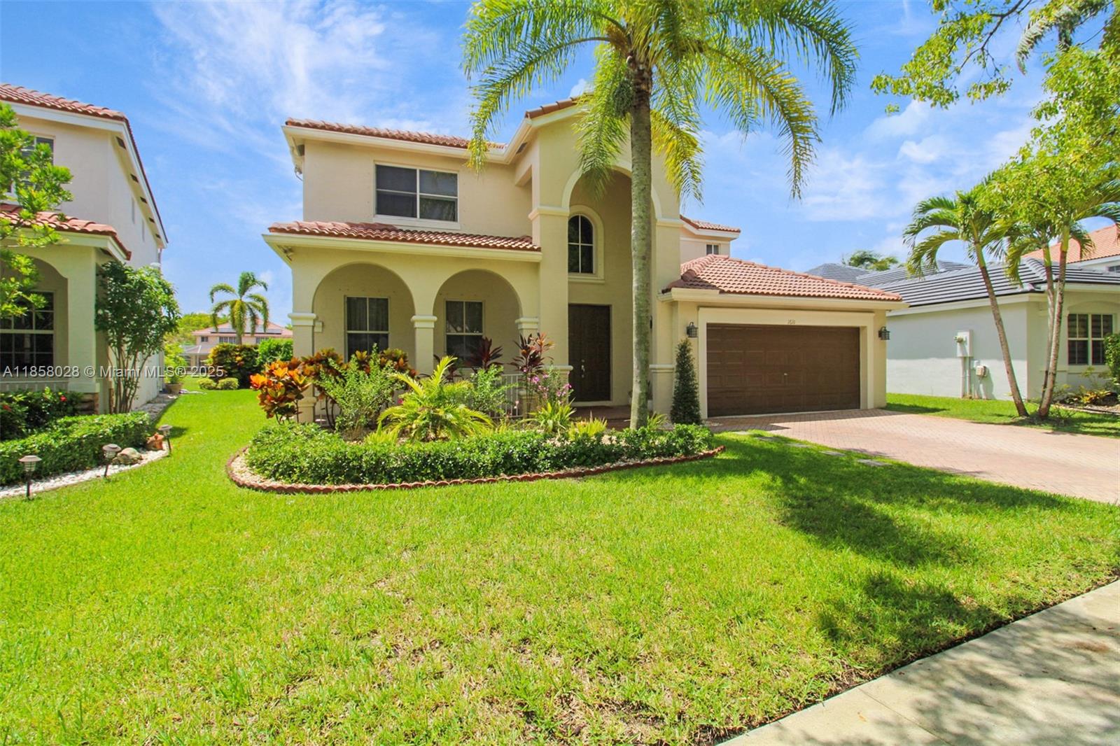 Immaculate 2 Story Home fully furnished has 5-Bed, 4-Bath in the beautiful neighborhood Savanna, Weston. Spacious residence with high ceilings features wood and ceramic flooring, modern-style kitchen, custom countertop, contemporary finishes, Living and Dining Room, New AC, 1 Bed is on Ground floor. The upstairs offer a large Master Bed and 3 additional Bedrooms with plenty of closets. 2-car garage, Laundry room. Fenced backyard offers privacy, space to relax with a nice view to the canal. This quiet, established community near top-rated schools, shopping, dining, parks, is just minutes to major highways. Don’t miss your chance to rent this standout property. Landlord can consider at discretion to rent out without the furniture. No HOA approval. 3 Months to move in. Schedule your tour!