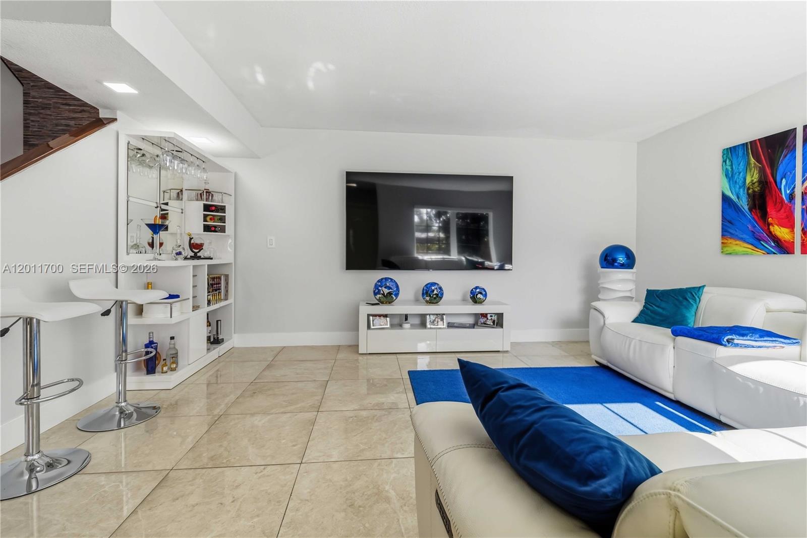 LES CHATEAUX AT INT GARDE - Residential