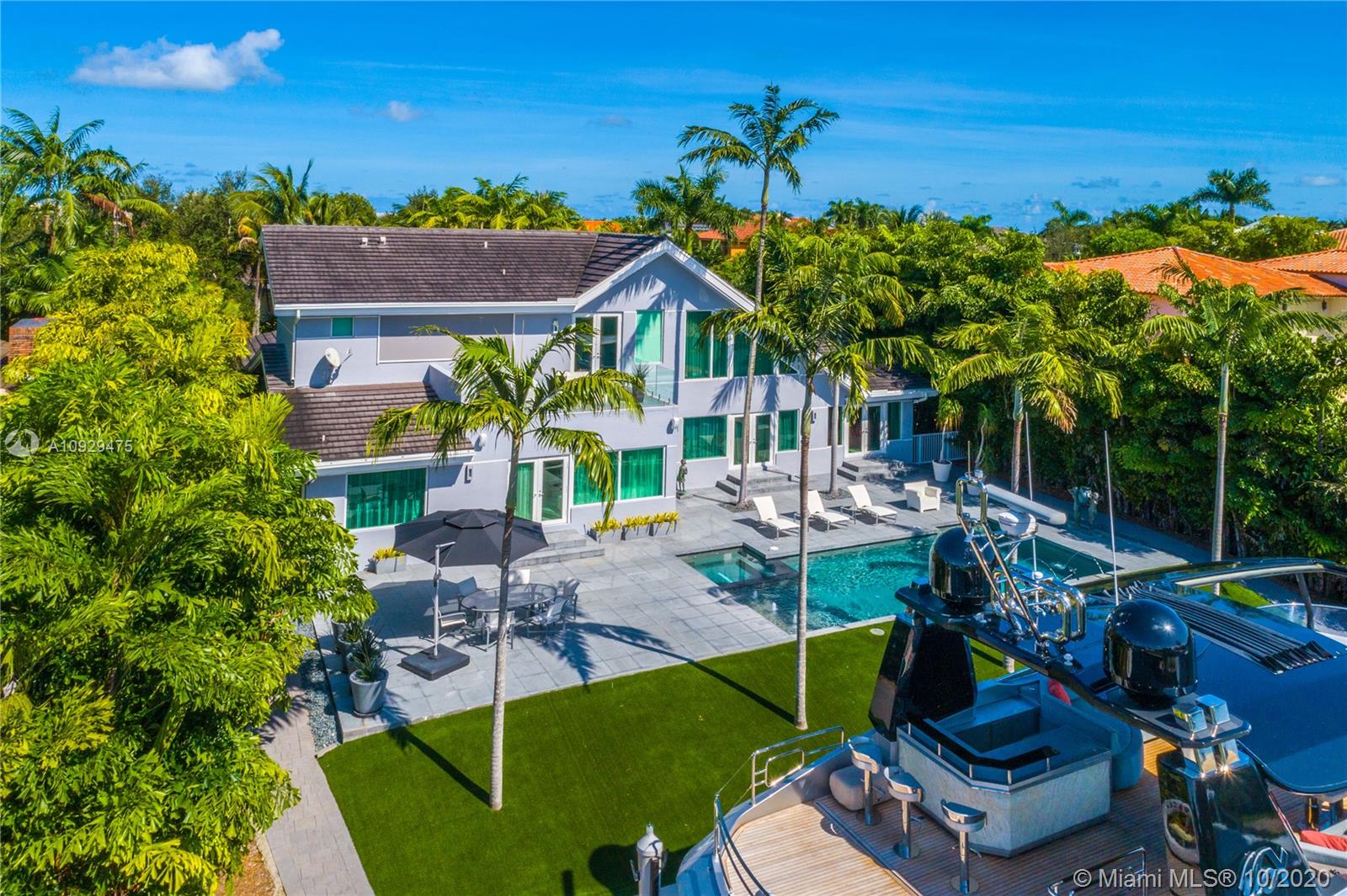 SUNRISE HARBOUR REV PL - Residential