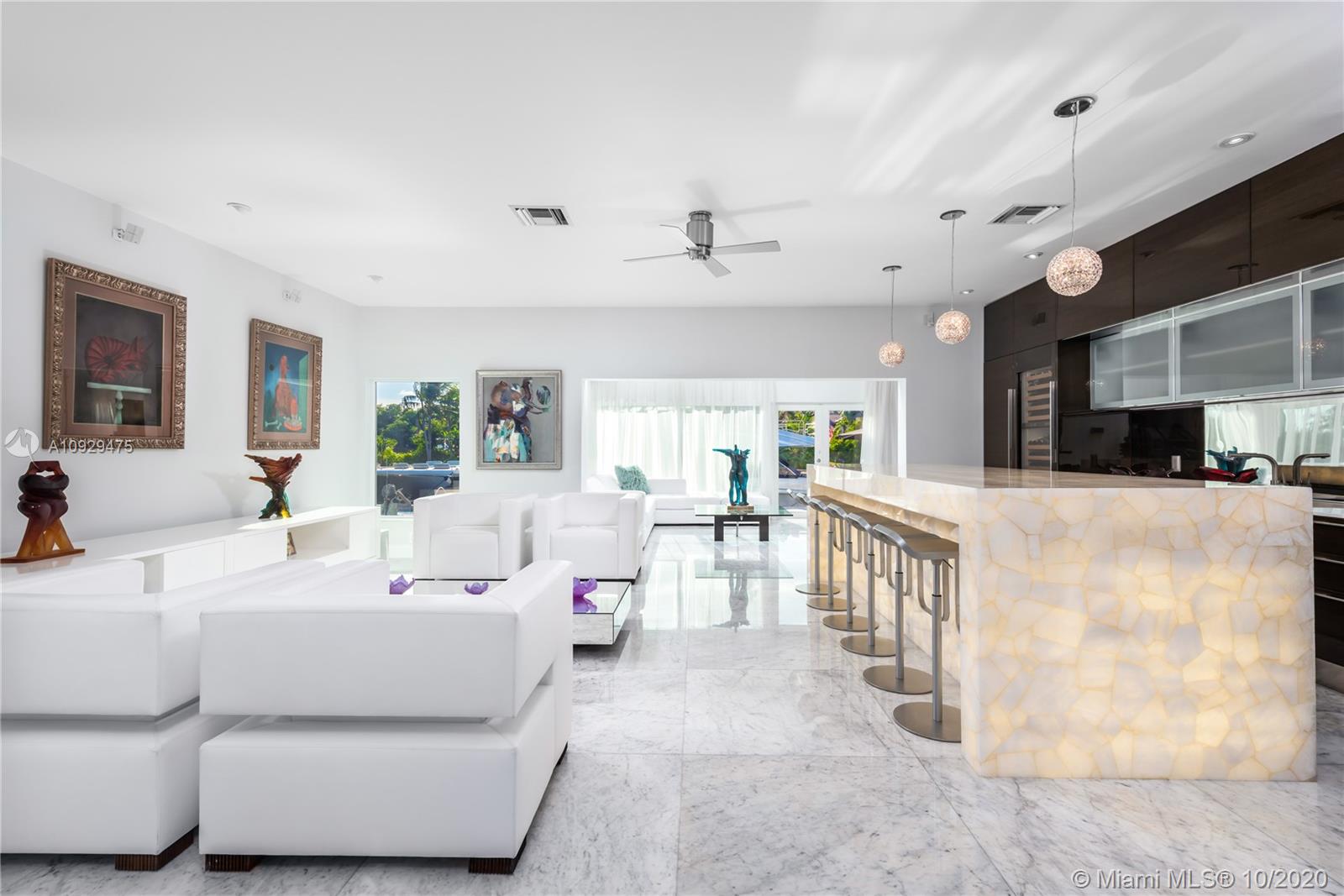 SUNRISE HARBOUR REV PL - Residential