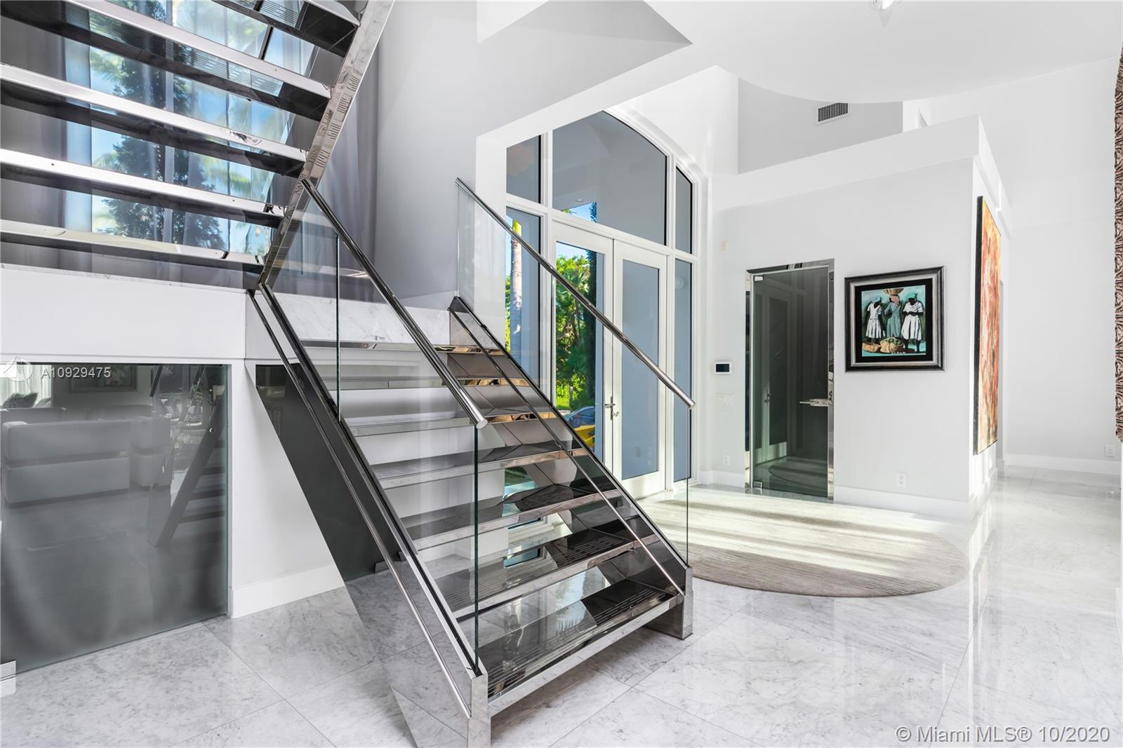 SUNRISE HARBOUR REV PL - Residential
