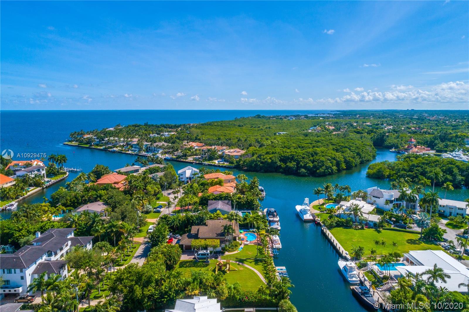 SUNRISE HARBOUR REV PL - Residential