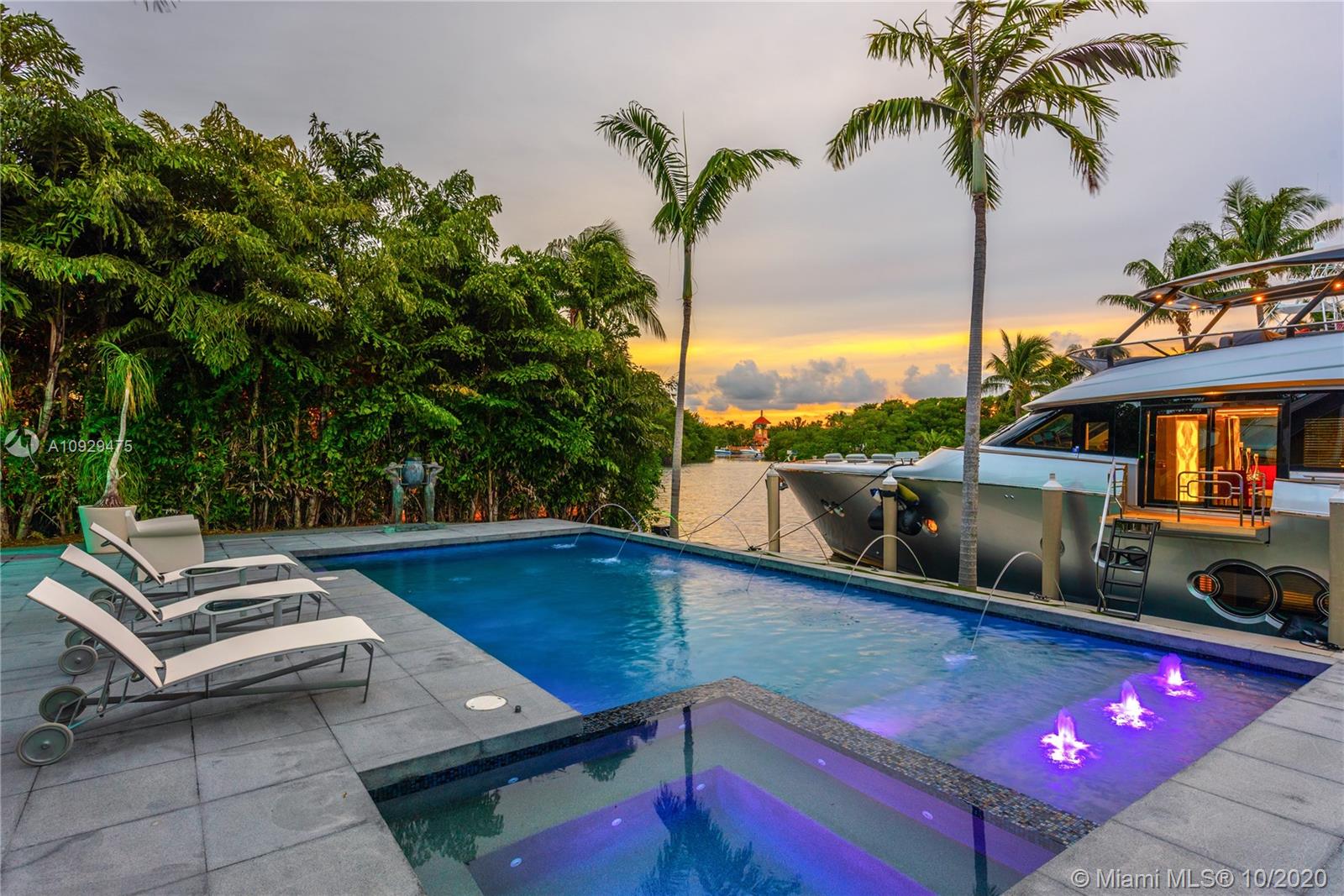 SUNRISE HARBOUR REV PL - Residential