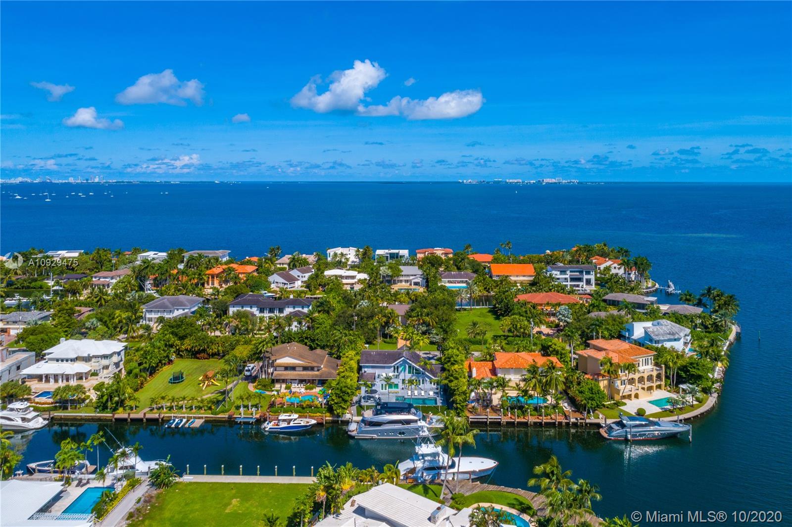 SUNRISE HARBOUR REV PL - Residential