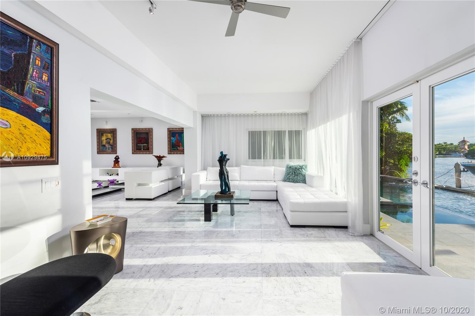 SUNRISE HARBOUR REV PL - Residential
