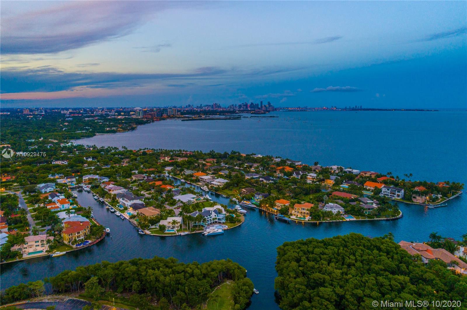 SUNRISE HARBOUR REV PL - Residential