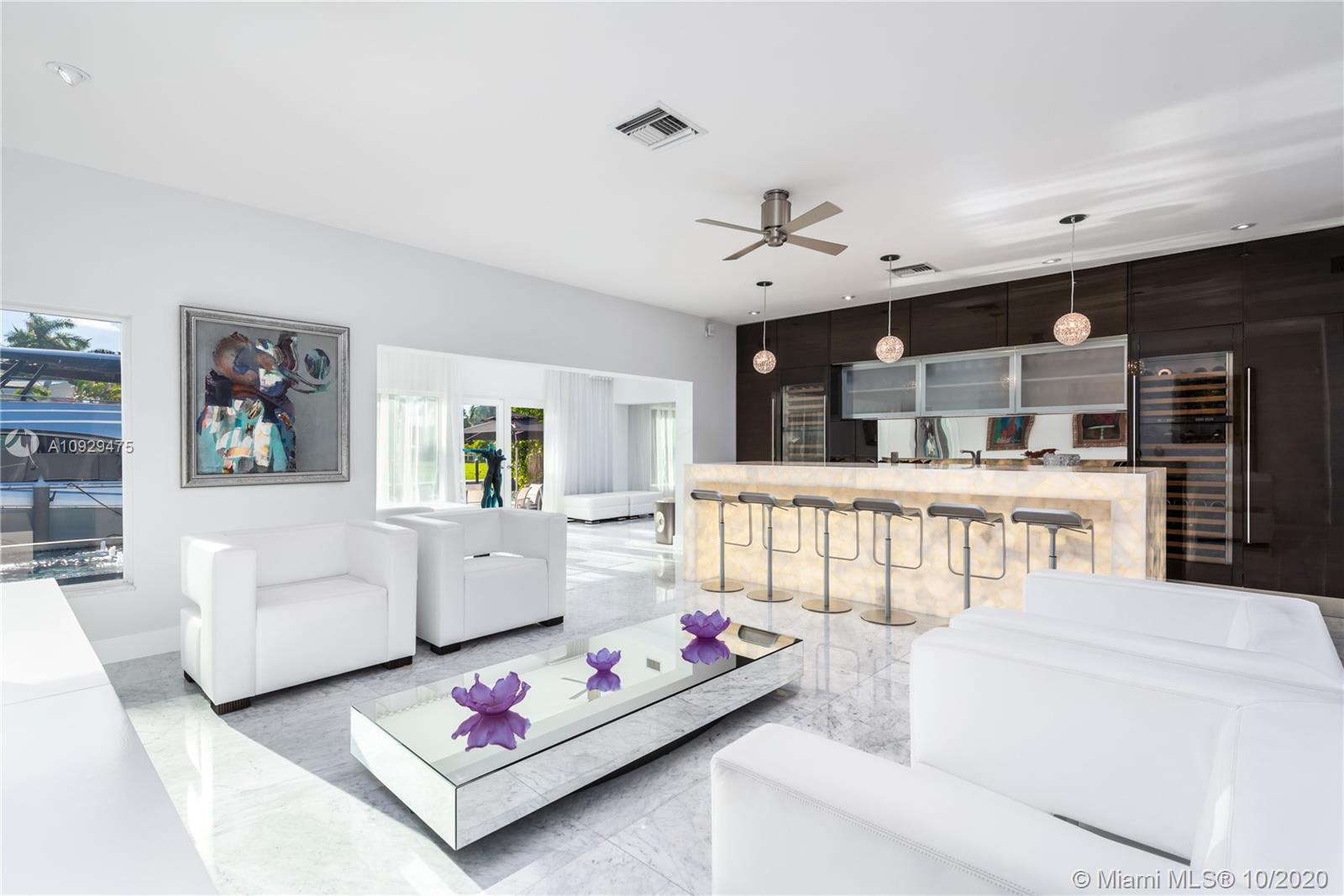SUNRISE HARBOUR REV PL - Residential